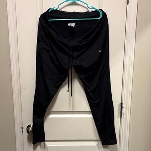 Nike women’s plus 1x dri fit 7/8 legging